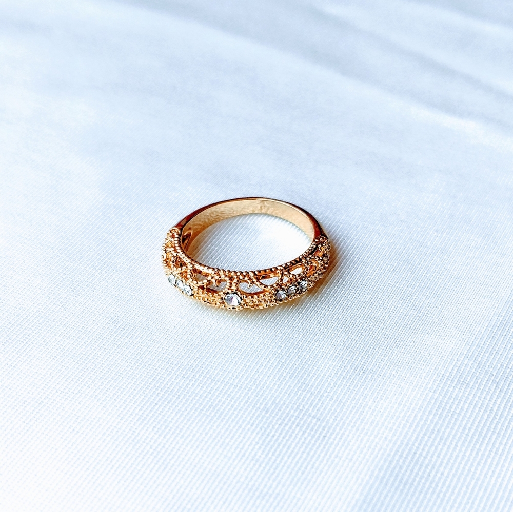 Vinage Style Wedding Band